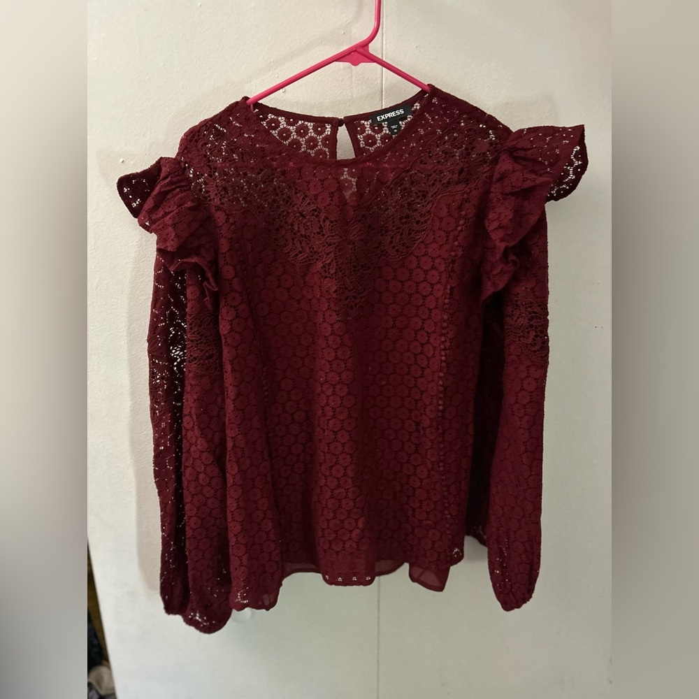 Size XL women’s long sleeve burgundy lace shirt / blouse  New without tags